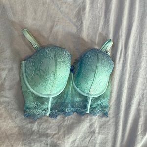 Victoria’s Secret very sexy Demi buste | 32D